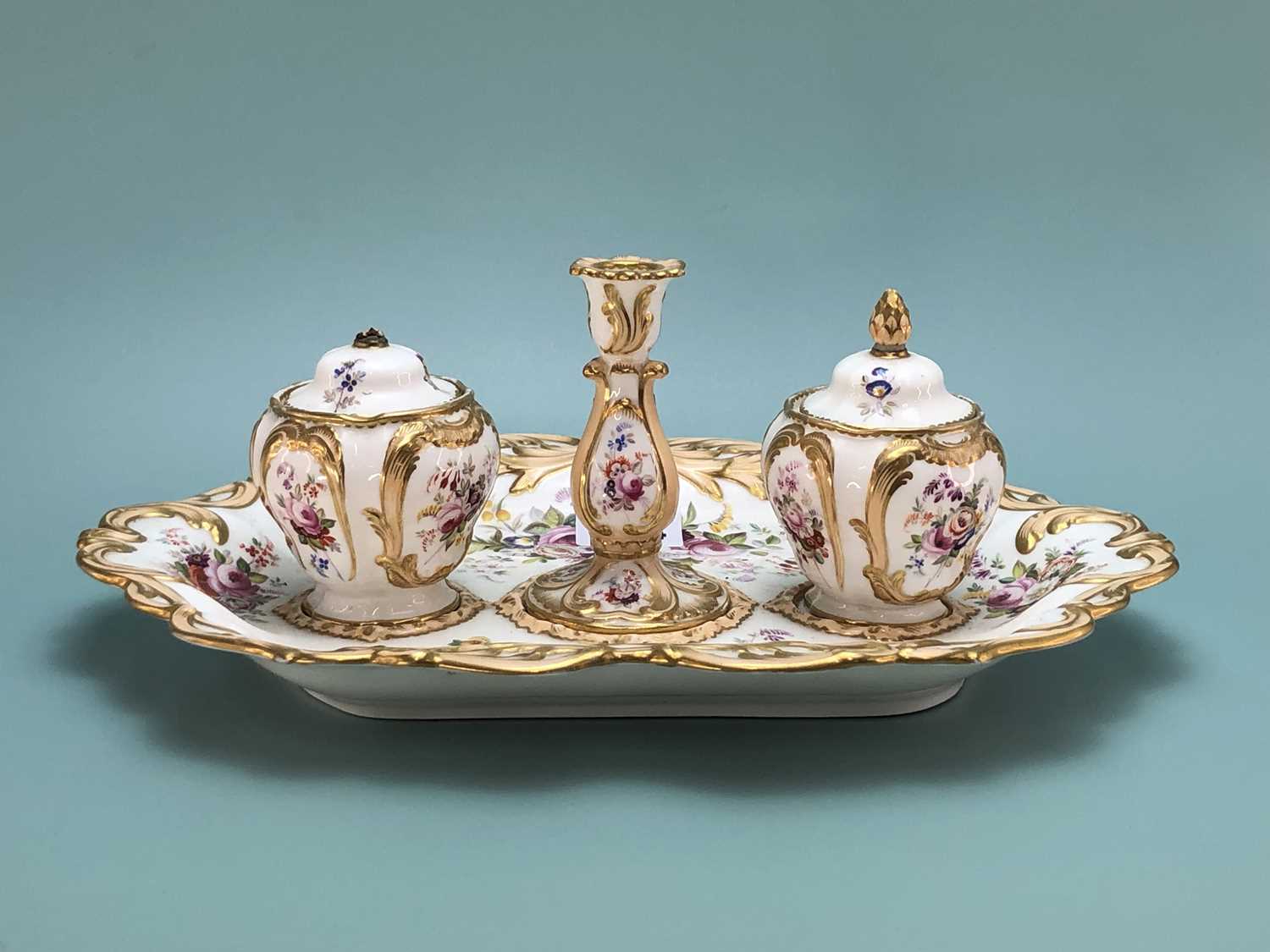 Lot 334 - Attributed to Coalport, a 19th century floral...