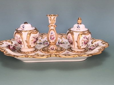 Lot 334 - Attributed to Coalport, a 19th century floral...