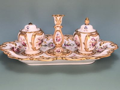 Lot 334 - Attributed to Coalport, a 19th century floral...