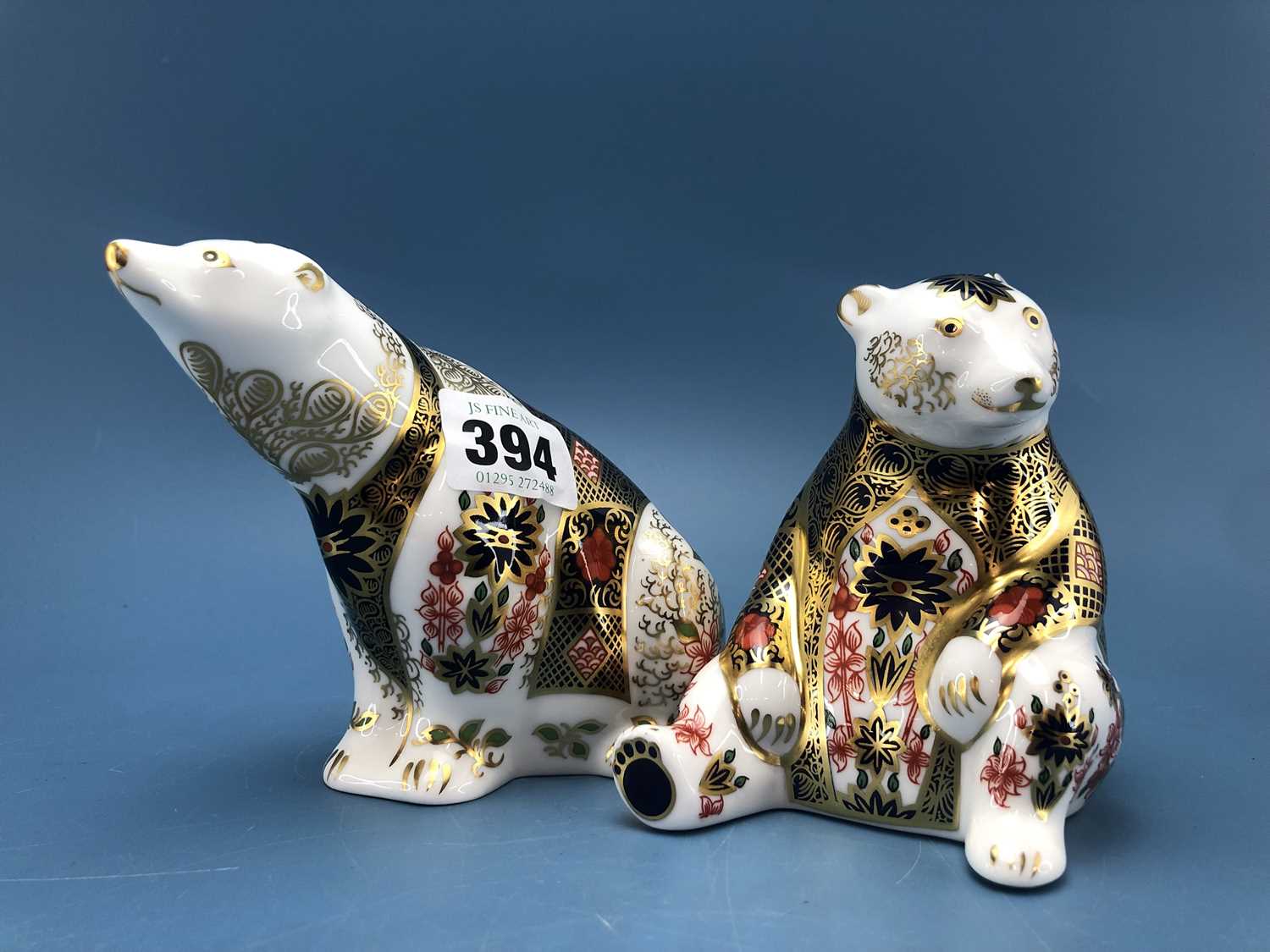Lot 394 - A Royal Crown Derby Old Imari Honey Bear...
