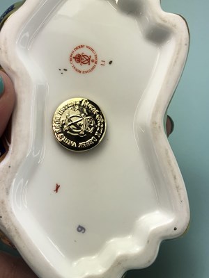 Lot 410 - A Royal Crown Derby paperweight figure of a...