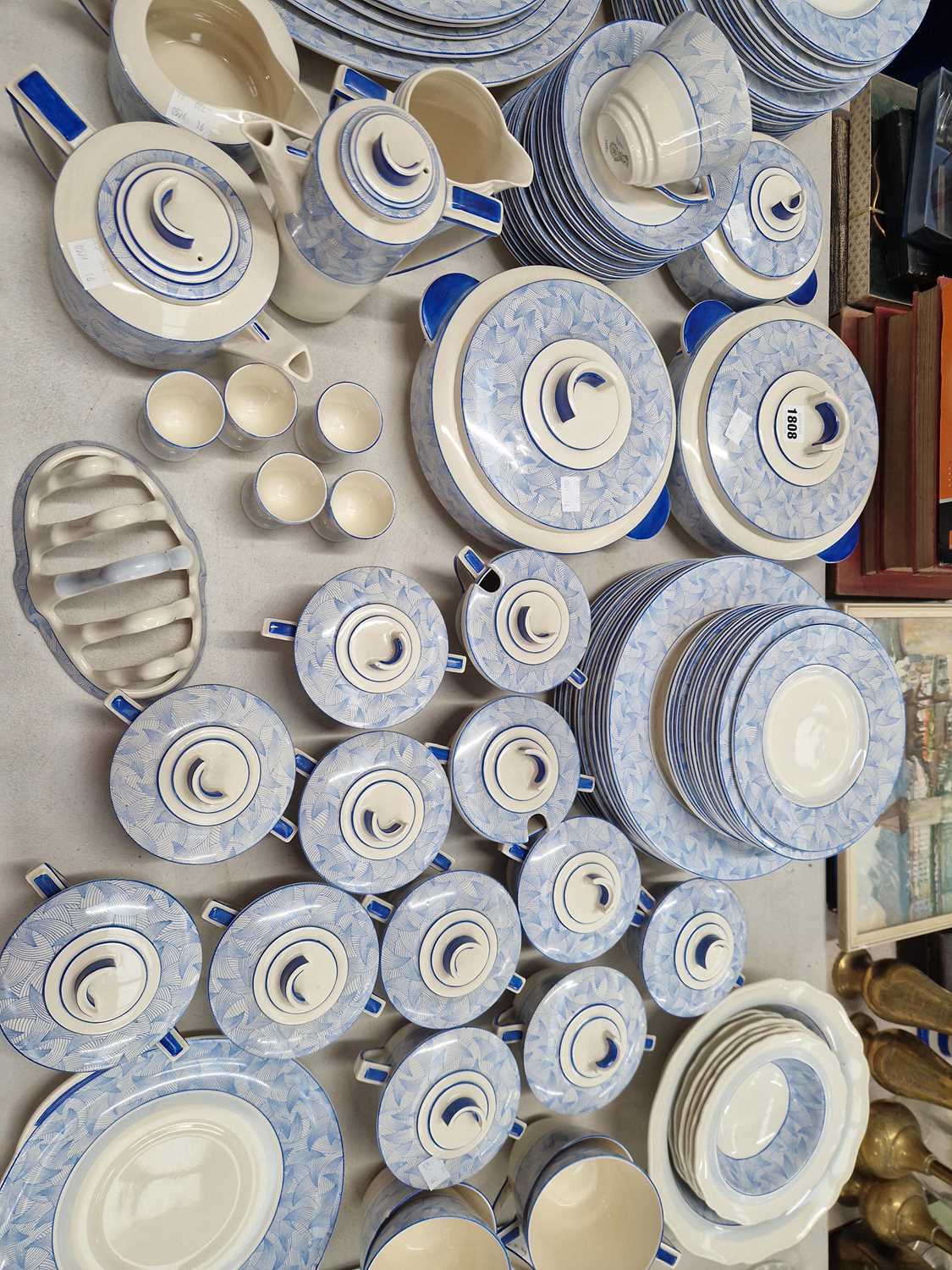 Lot 1808 - A Doulton Envoy pattern dinner service