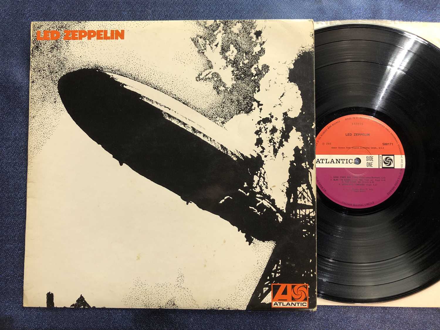 Lot 1 - Led Zeppelin – Led Zeppelin LP Record; 2nd