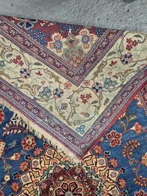 Lot 1563 - An unusual Persian Kashan rug 210 x 134 cm