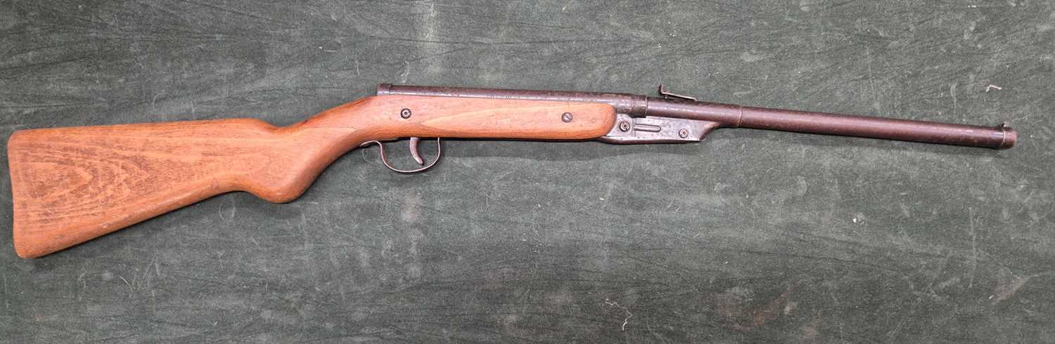 Lot 694 - Air rifle- Diana model 16. .177 break barrel.-...