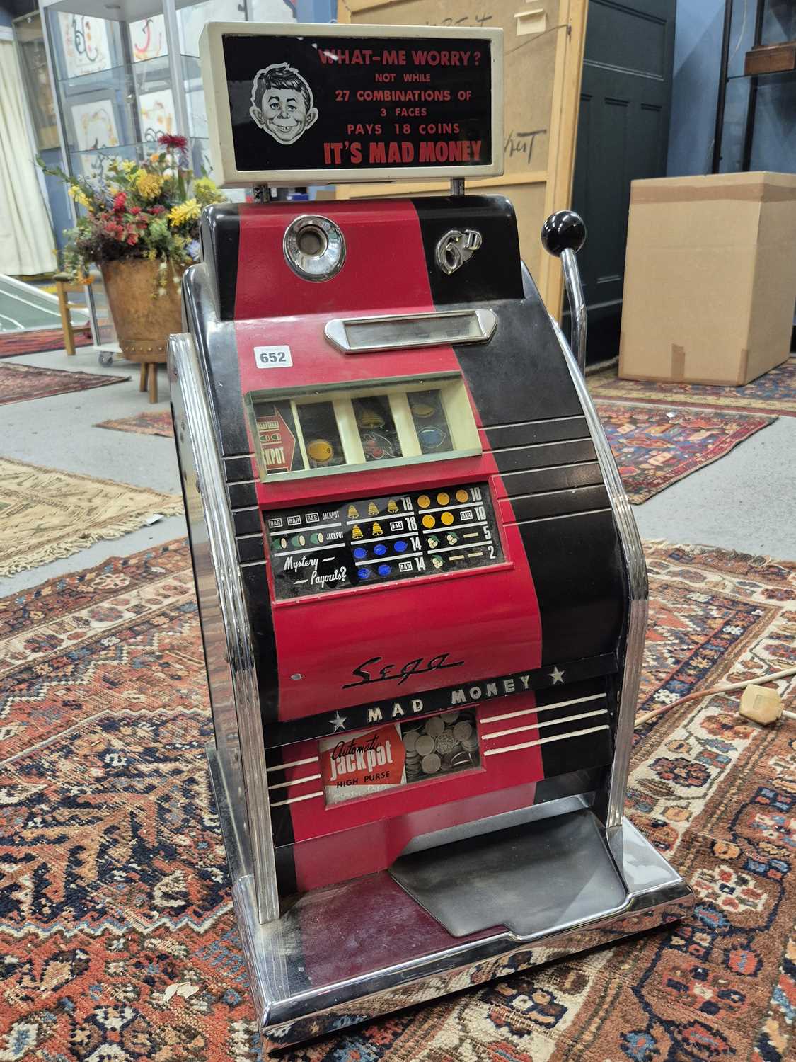 Lot 652 - A Sega 'Mad Money' one-armed bandit, c.1950-60,...