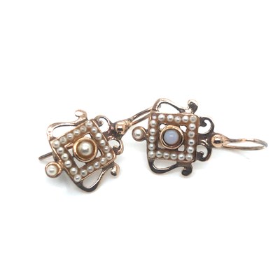 Lot 118 - Three pairs of vintage-style stone set...
