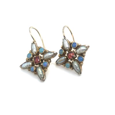 Lot 118 - Three pairs of vintage-style stone set...