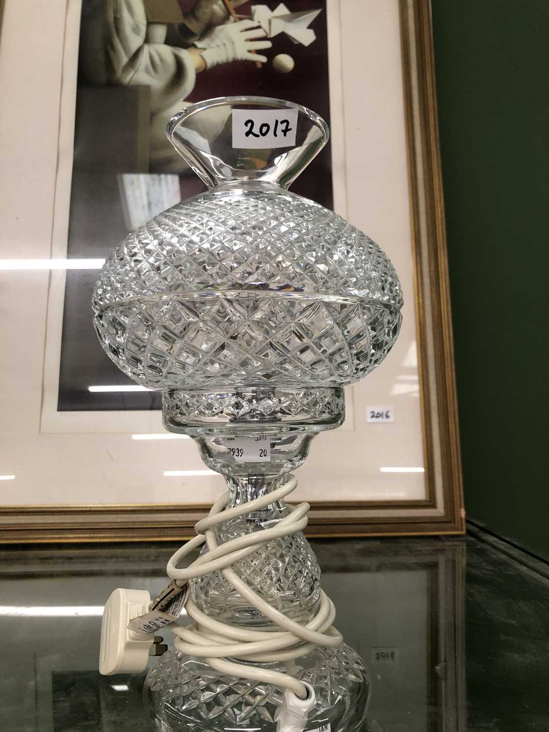 Lot 2017 - A cut clear glass table lamp and shade
