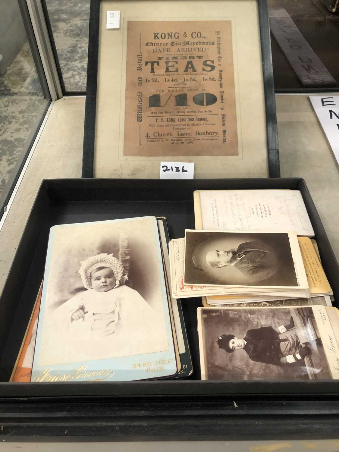 Lot 2136 - Photographic portrait cartes de visites, etc.