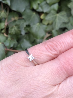 Lot 65 - A platinum hallmarked and certified...