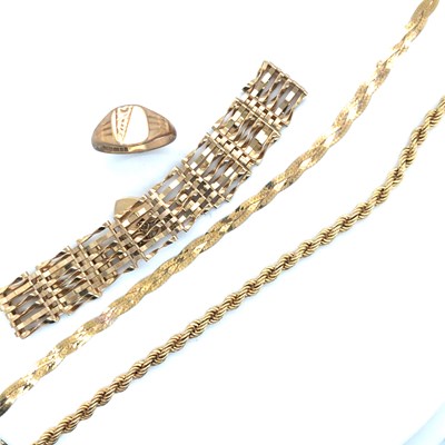 Lot 68 - 9ct gold hallmarked jewellery to include a...