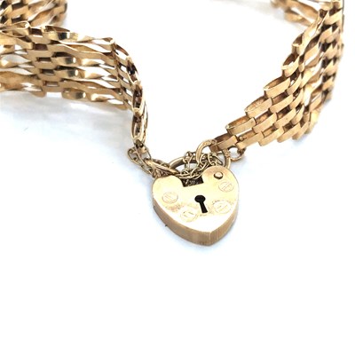 Lot 68 - 9ct gold hallmarked jewellery to include a...