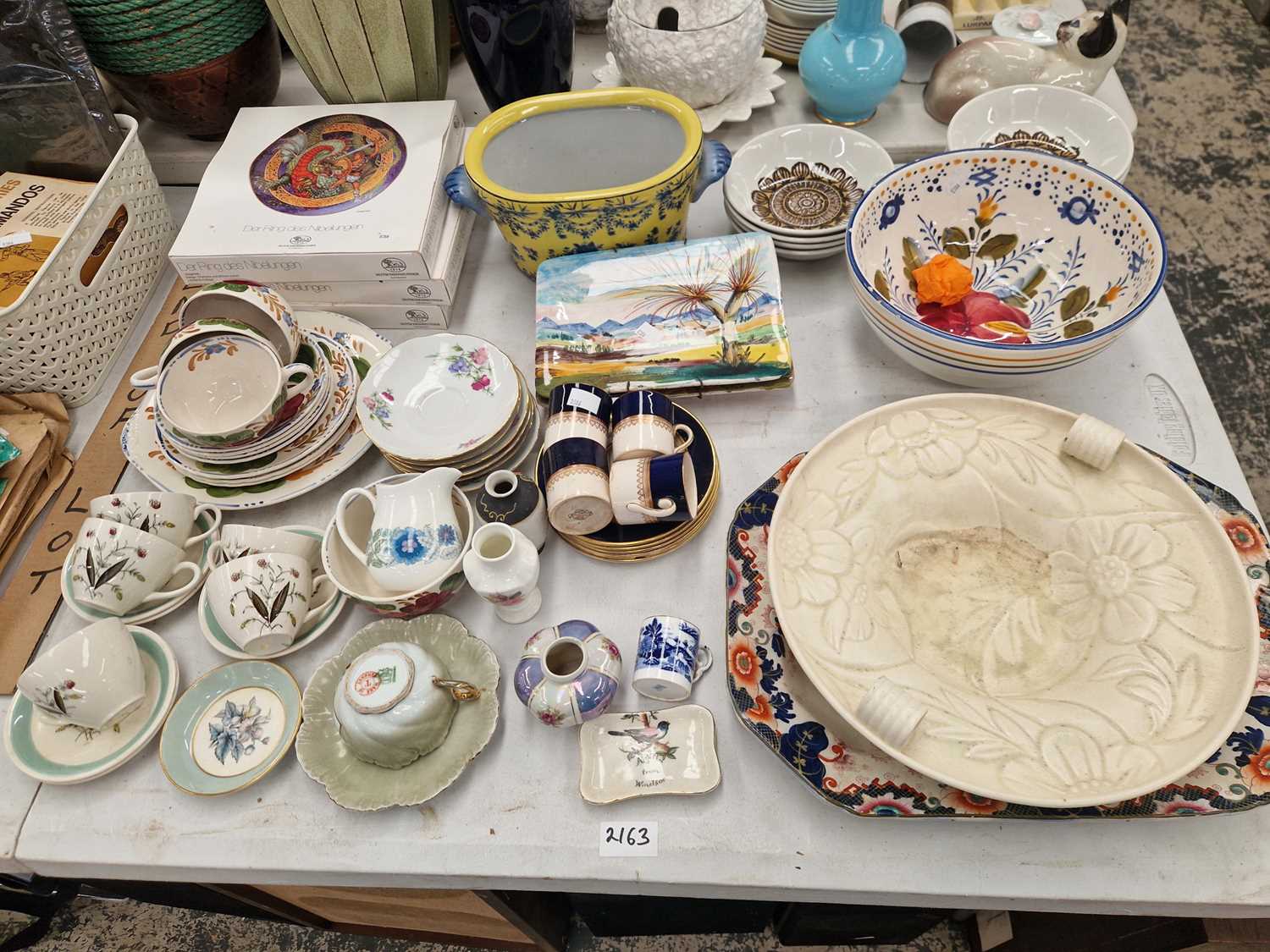 Lot 2163 - Three collectors plates, a Beswick bowl, and...