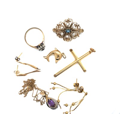 Lot 79 - A 9ct hallmarked gold amethyst pendant and...