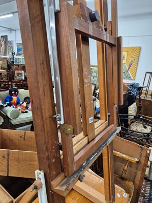 Lot 1268 - An artists easel.
