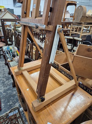 Lot 1268 - An artists easel.