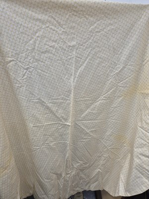Lot 1325 - A quantity of curtains and textiles