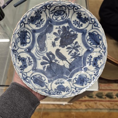 Lot 271 - From the Wanli shipwreck, a kraak blue and...