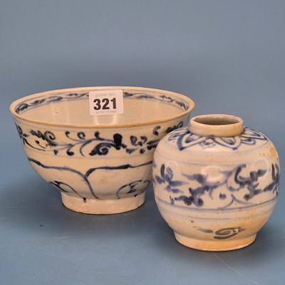 Lot 321 - From the Hoi An shipwreck, circa 1480, a...