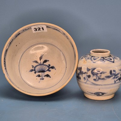 Lot 321 - From the Hoi An shipwreck, circa 1480, a...