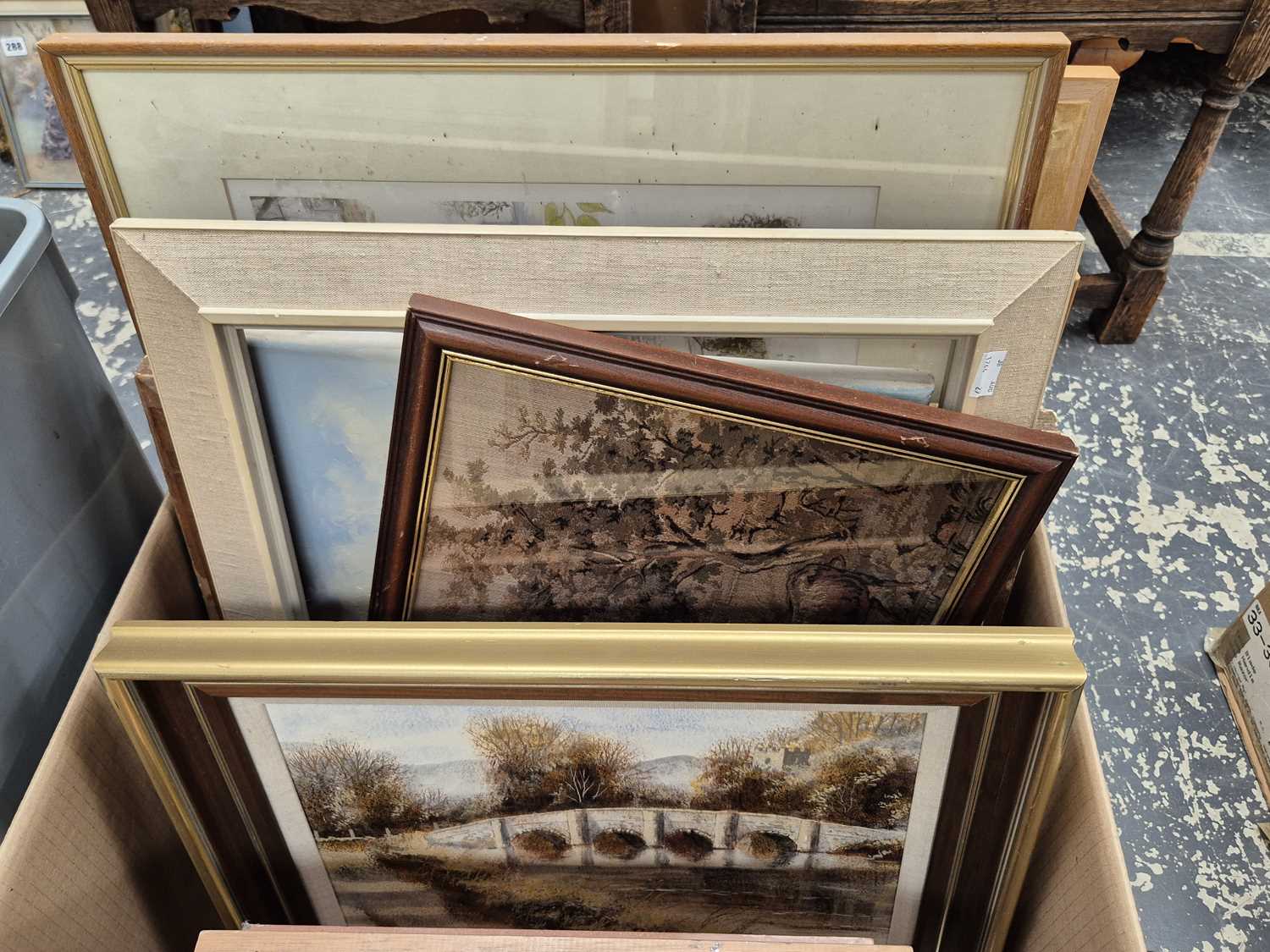 Lot 276 - Mixed group of oil paintings prints and other...