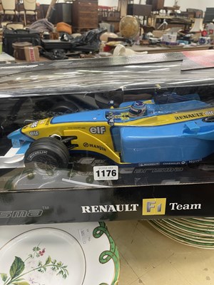 Lot 1176 - A boxed Carisma Renault F1 Team racing car