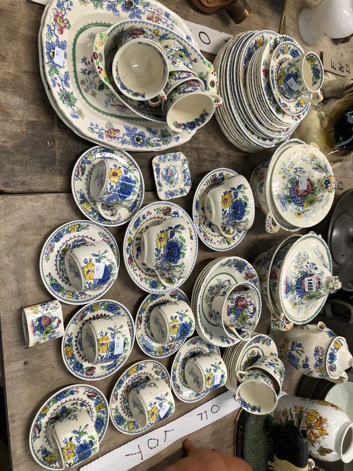 Lot 1459 - A Masons Regency pattern breakfast set