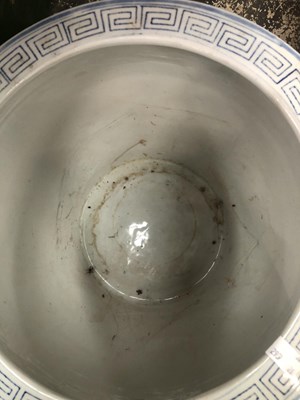 Lot 1468 - A Chinese blue and white planter. H 31 W 36cms