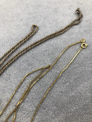 Lot 350 - A gold neckchain unhallmarked and stamped 750...