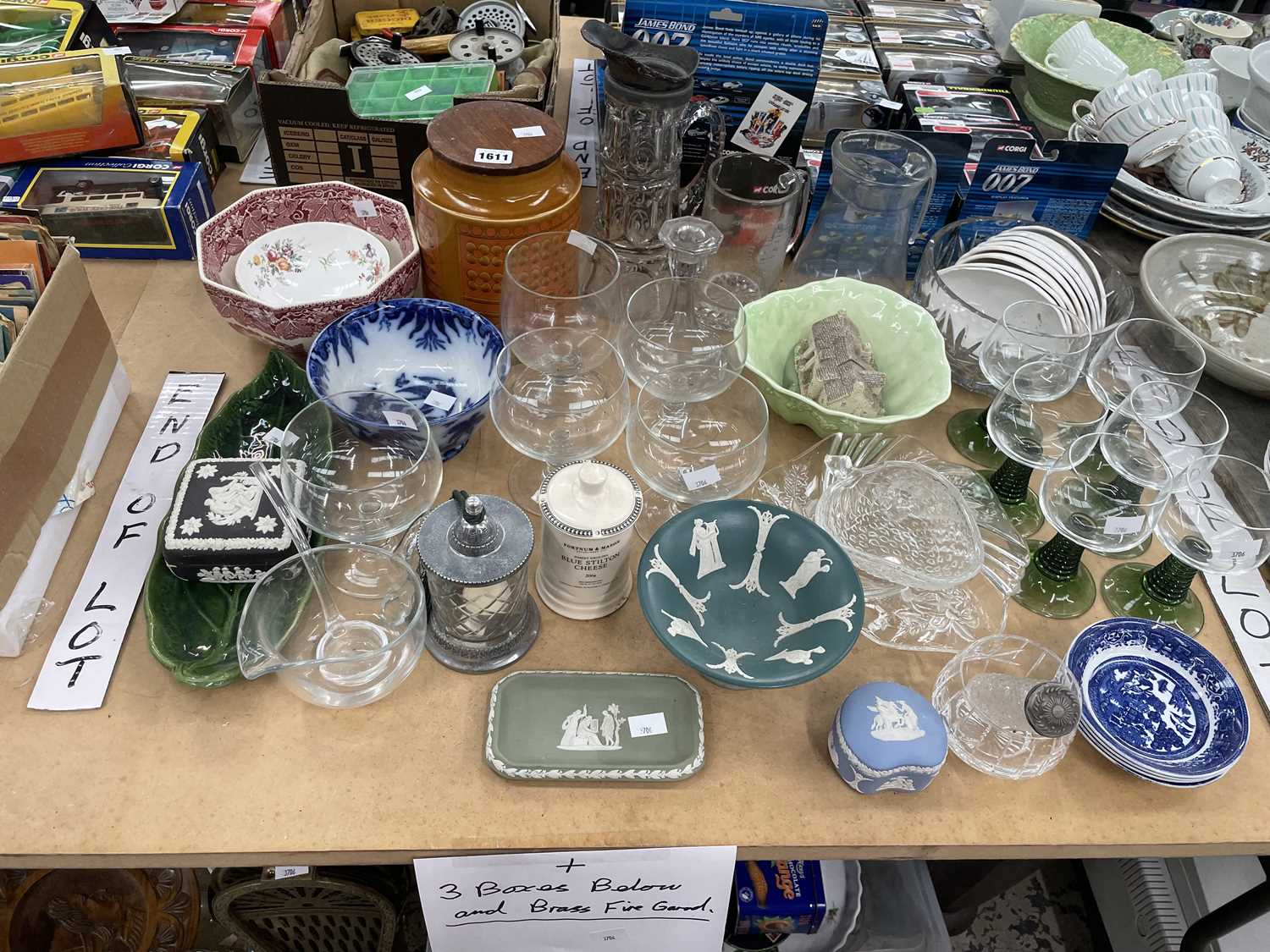 Lot 1611 - Drinking and other glass, vintage tins, a...