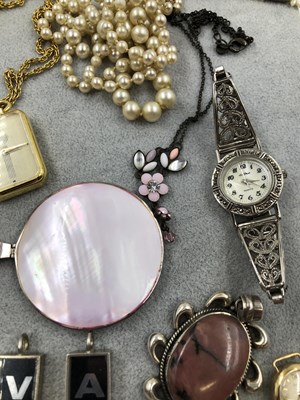Lot 397 - A double row of Ciro pearls with a 9ct gold...