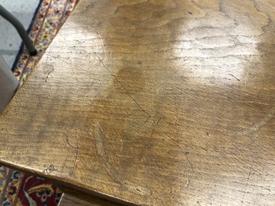 Lot 418 - A nest of three ' Mouseman' Robert Thompson...