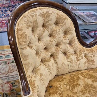 Lot 428 - A mahogany show frame twin button backed...