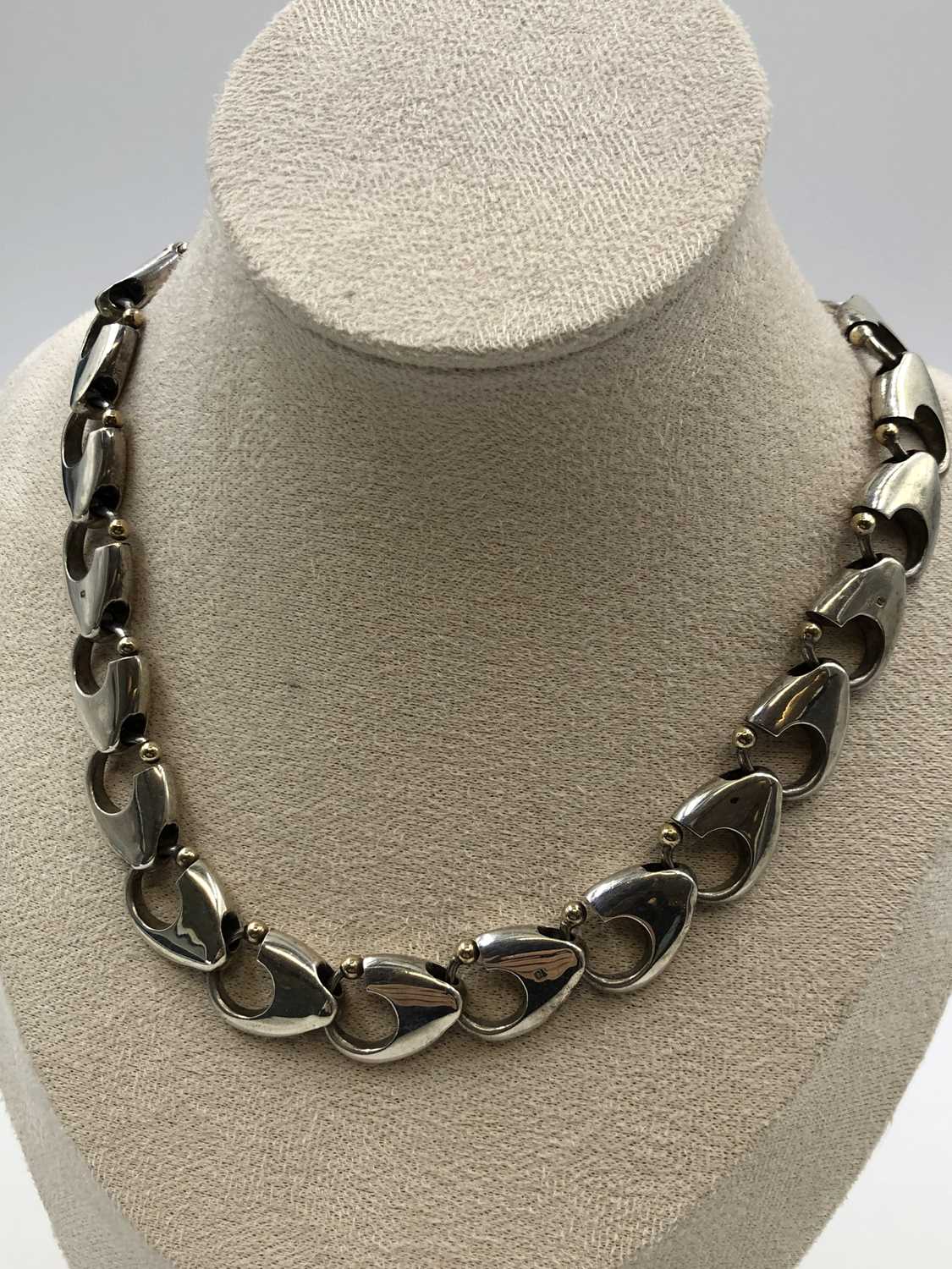 Lot 43 - A vintage Brett Payne hallmarked silver...