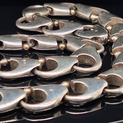 Lot 43 - A vintage Brett Payne hallmarked silver...