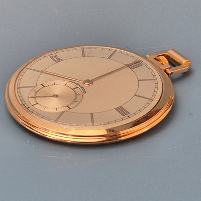 Lot 552 - A Movado 18ct gold slimline pocket watch with...