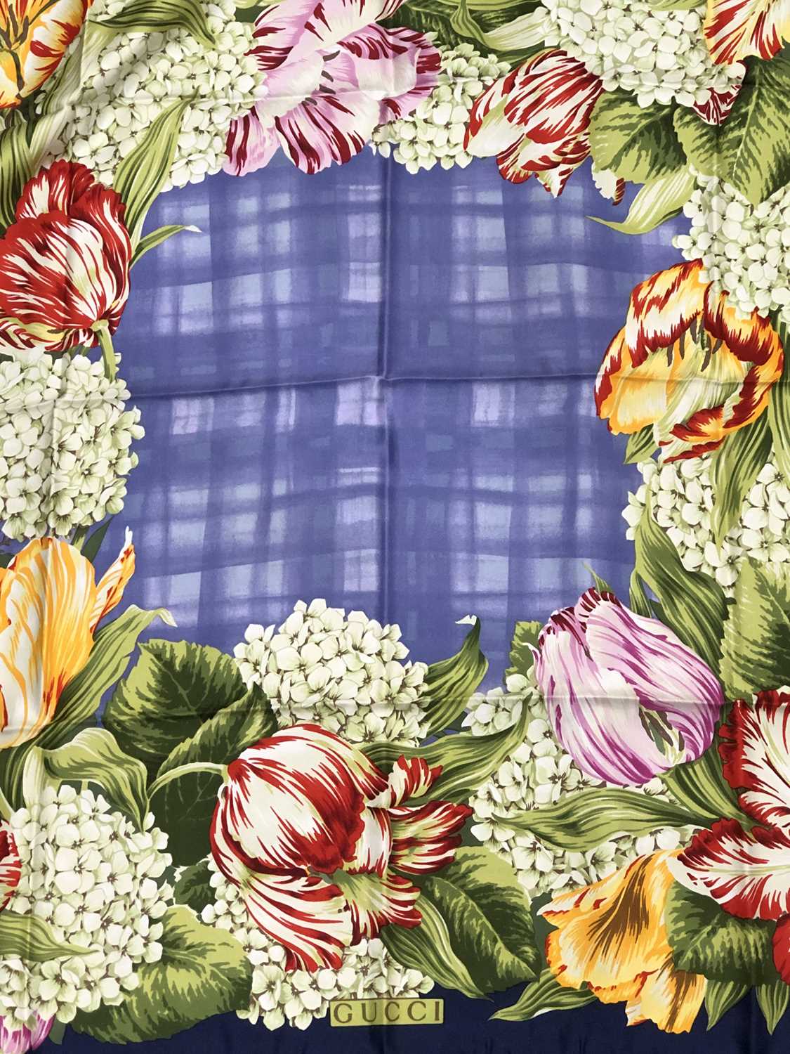 Lot 1118 - Gucci vintage floral scarf 87 x 89 cm,...