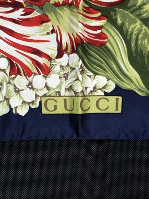 Lot 1118 - Gucci vintage floral scarf 87 x 89 cm,...