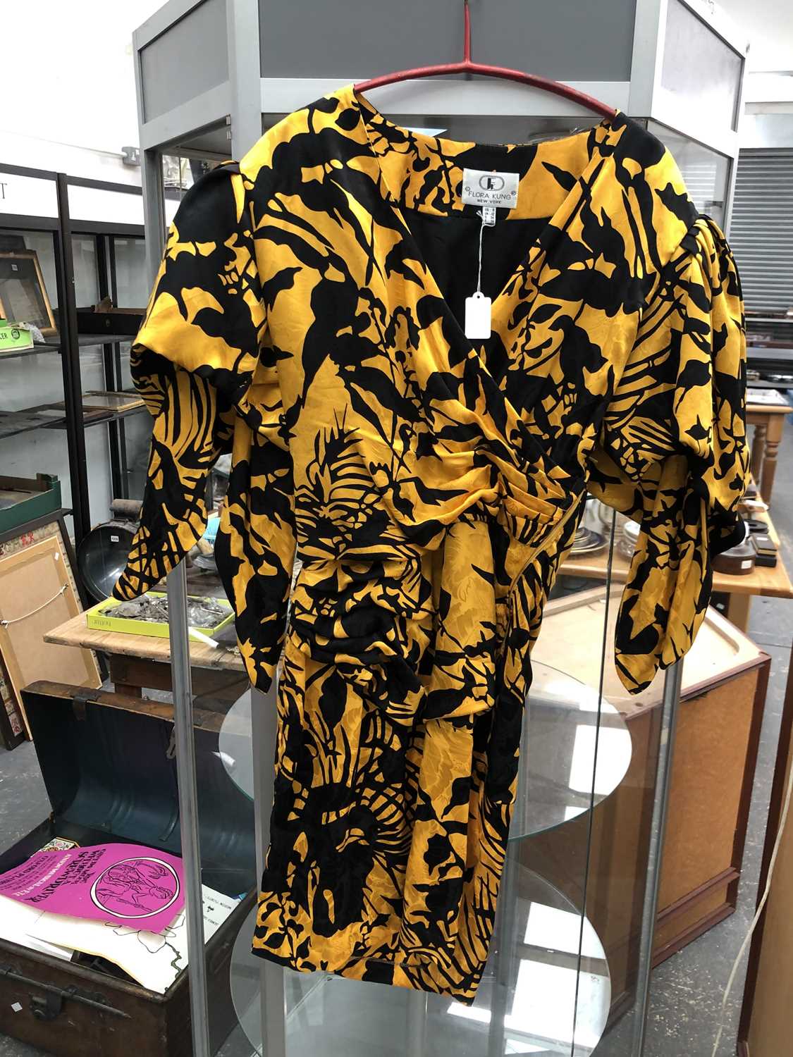 Lot 1155 - A vintage Flora Kung New York, yellow and...
