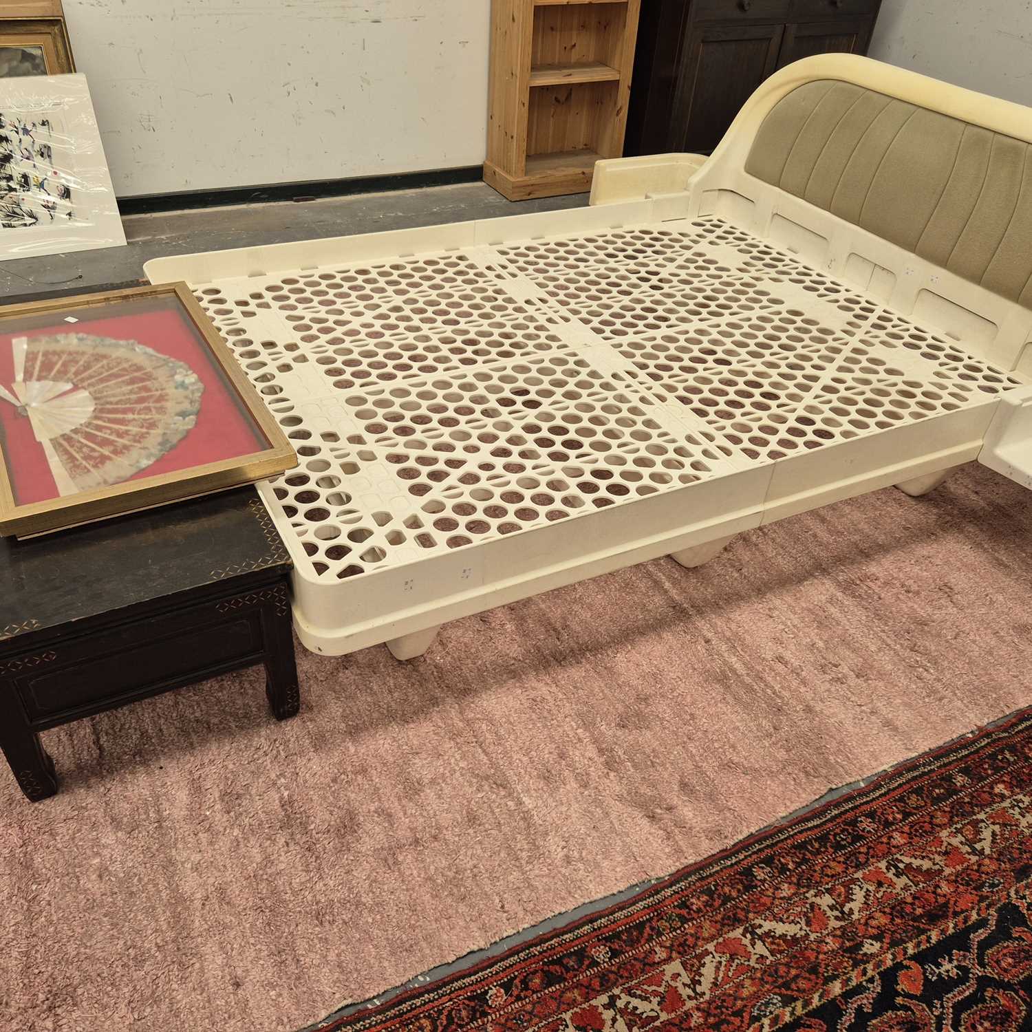 Lot 634 - A hand woven carpet 312 x 240 cm