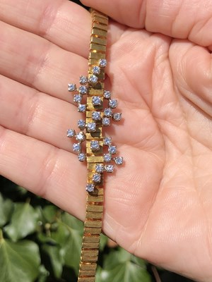 Lot 20 - Boodle & Dunthorne (Boodles)- A Vintage 18 ct...