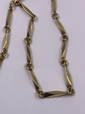 Lot 1012 - A 9ct hallmarked solid gold fancy link...