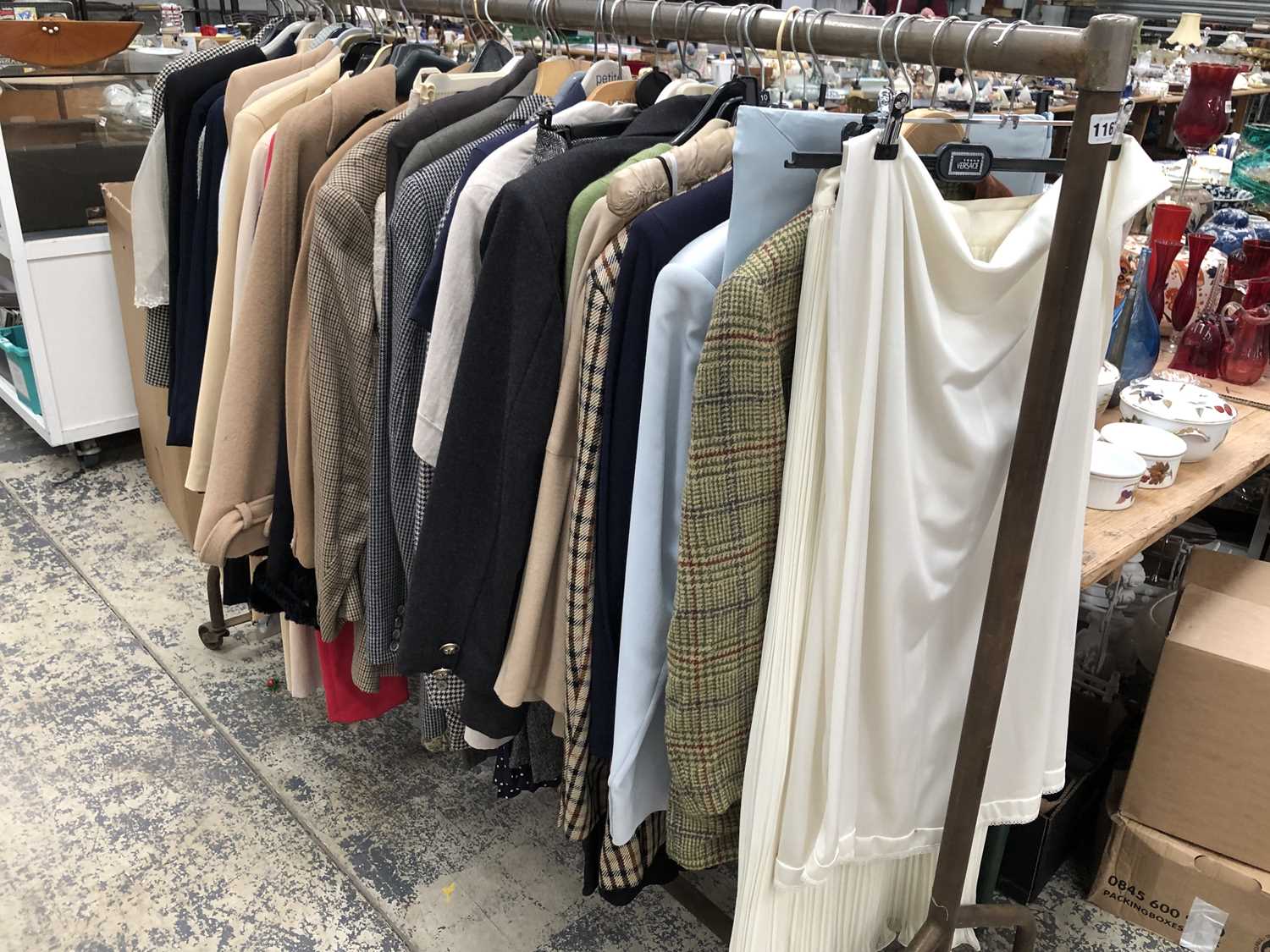 Lot 1167 - A collection of vintage and other clothing to...