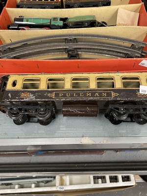 Lot 1541 - Hornby 0 guage rolling stock, carriages...