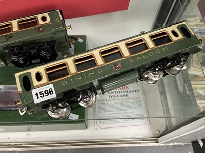 Lot 1596 - Boxed Hornby 0 guage railways: a dining car...