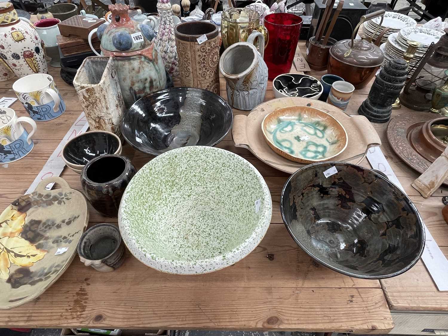 Lot 1652 - Studio pottery bowls and vases