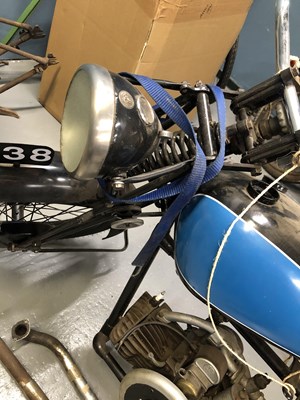 Lot 1331 - Motorcycle.- Douglas 348cc model 32?...
