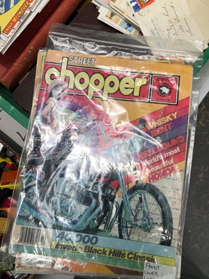 Lot 1217 - Vintage magazines, comics, and other...
