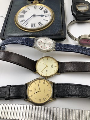 Lot 1040 - A 9ct hallmarked gold Marvin ladies wrist...